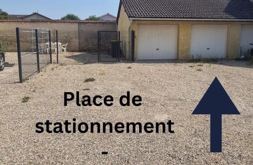 Saint-Vulbas Apartment | La Case de Jade