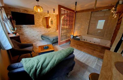 Wizernes House | La Casetta refuge méditerranéen et balnéo classé 3 étoiles