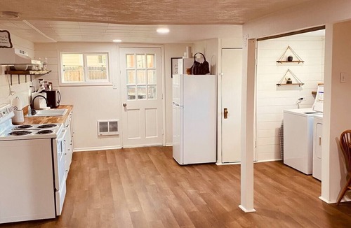 Prineville Cottage | La Casita de Main Calle