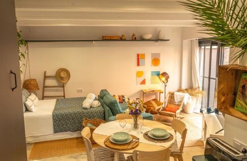 Borgonya House | La casita del patio