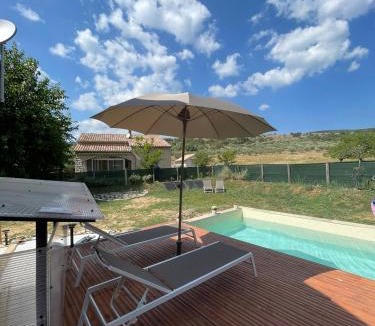 Ongles Villa | La casita