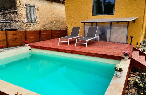 Ongles Villa | La casita