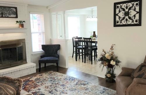 Moore House | La Casita in Moore