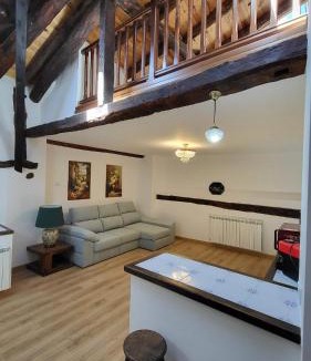 Cardenete House | La Casona de Roser