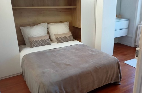 Auray House | LA CASTEL JEANNETTE PRESTIGE VILLA