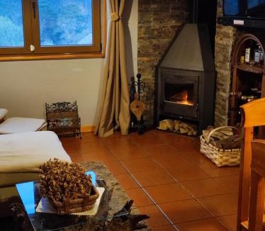 Cartes House | La Casuca del mi Criu