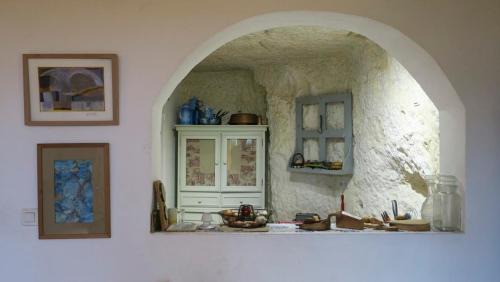 Troo Bed & Breakfast | La cave de l'éperon troglodyte