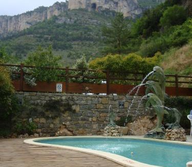 Saint-Pierre-des-Tripiers Villa | La Caze