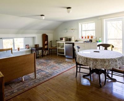 Stanbridge East Hotel | La Cecil House