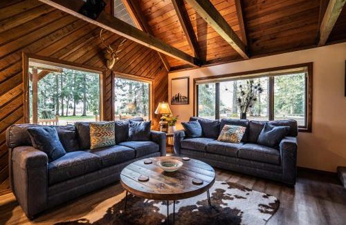 La Center House | La Center Lodge