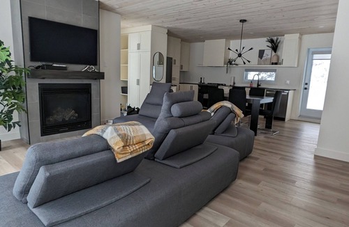 Baie-St-Paul House | La Châle-heureuse