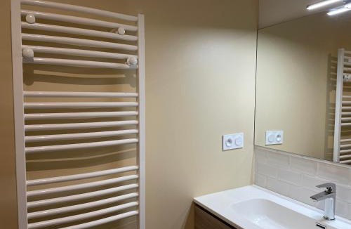 North district Apartment | La Chabotine -T2 Calme, et Lumineux