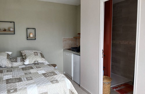 Leschelle Apartment | La Chambrée