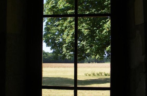 Lugon-et-l'ile-du-Carney Bed & Breakfast | La chambre de la Tour