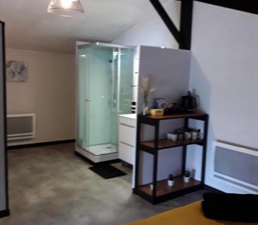 Doulezon House | La chambre d'à côté