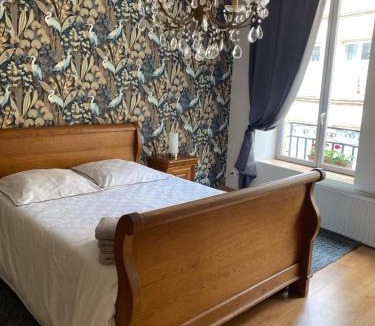 Sedan Bed & Breakfast | La Chambre d'Angèle