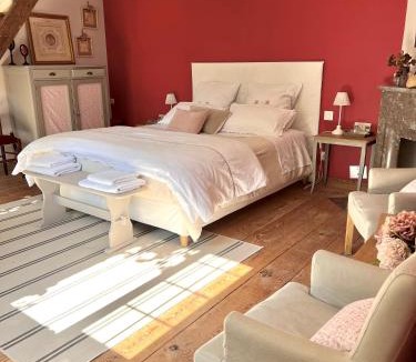 La Noe-Poulain Bed & Breakfast | La Chambre d'hôte de Manou en Normandie