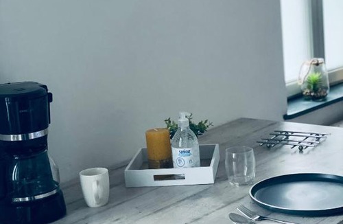 Corbie Apartment | La chambre de corbie