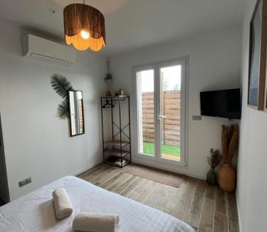 Charvieu-Chavagneux House | La chambre de Bodhi