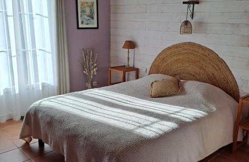 Castelnou Bed & Breakfast | la chambre de l'auxineill