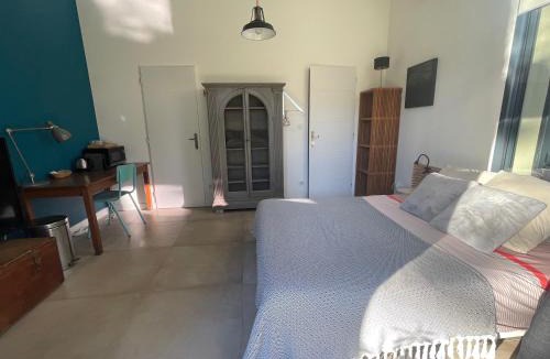 Castelnau-le-Lez House | La chambre de Laura