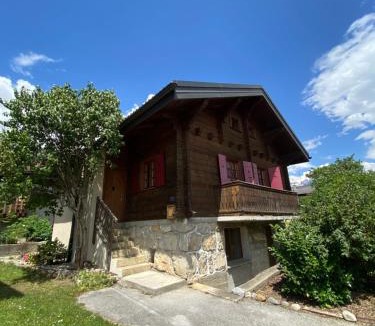 Granges Bed & Breakfast | La Chambre Du Bisse