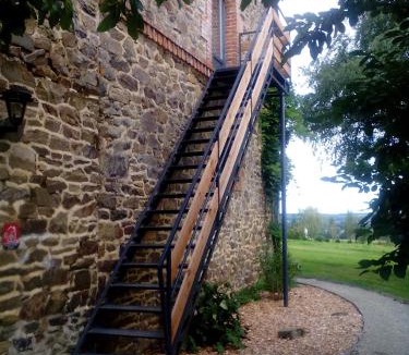 Fleurigne Bed & Breakfast | La Chambre Montbrault