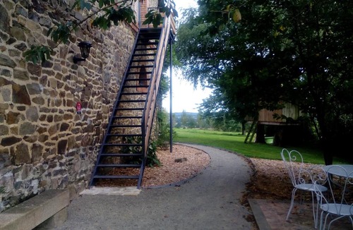 Fleurigne Bed & Breakfast | La Chambre Montbrault