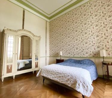 Joue-sur-Erdre House | La Chambre Verte - Château de la Chauvelière