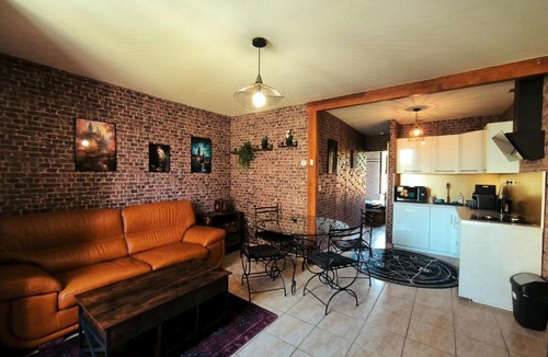Vierzon Apartment | La Chambres des Secrets