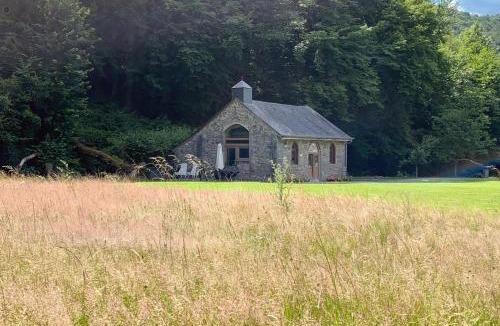 Vireux-Wallerand House | La Chapelle dans le bois