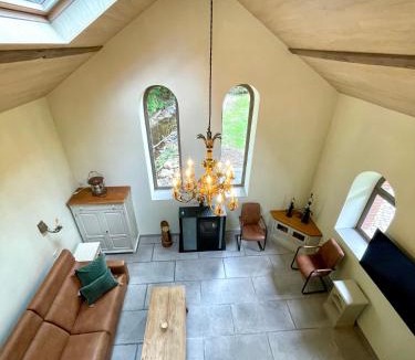 Vireux-Wallerand House | La Chapelle dans le bois