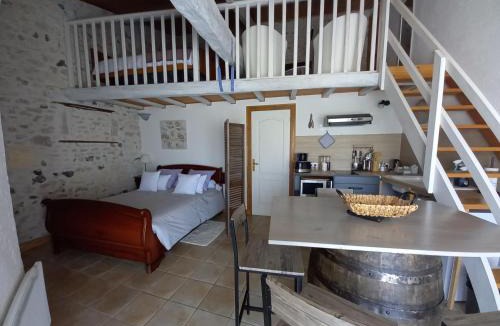 Cherac Bed & Breakfast | La charentaise ch d'hôtes ,Studio