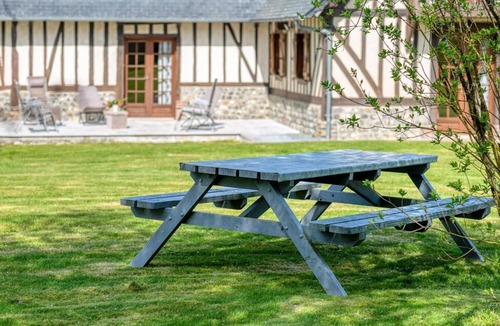 Saint-Etienne-l'Allier House | La Charmille (12 people)