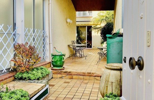 Condom House | La Charmante Condomoise