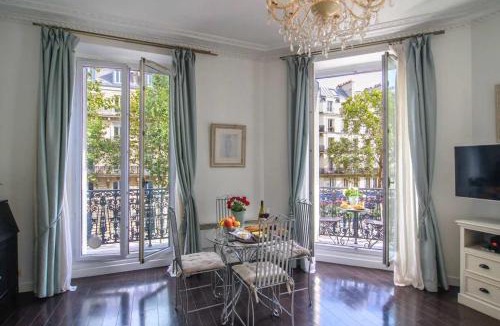 Arts-et-Metiers Apartment | La Charme Du Marais