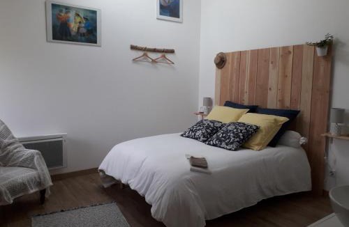 Jalogny Bed & Breakfast | "La Charme"