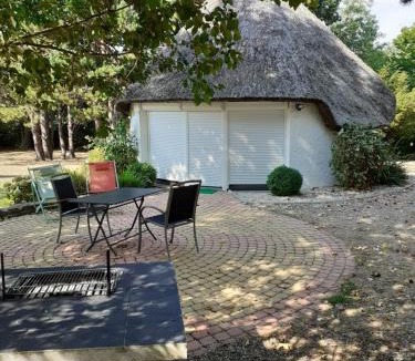 Wimille Apartment | La Charmeraie adorable chaumière dans un écrin de verdure