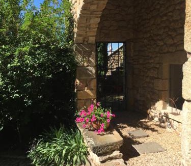 Montpeyroux Bed & Breakfast | La Charmeraie