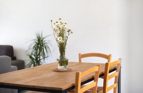 Saint-Meloir-des-Ondes House | La Charmeuse