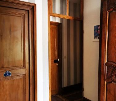 Plailly House | LA CHASSE ROYALE