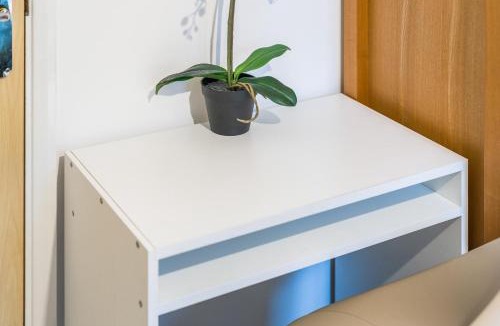 The Westside Apartment | La Chateau De Vert