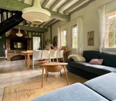 Saint-Pierre-le-Vieux House | La chaumière confort et charme Normand