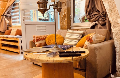 Romans-sur-Isere Apartment | La Chaumière - BedinShop - historic center - France