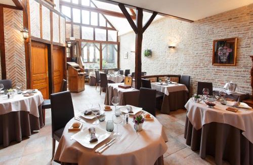 Aubigny-sur-Nere Hotel | La Chaumière