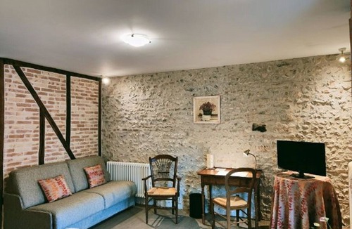 Aubigny-sur-Nere Hotel | La Chaumière