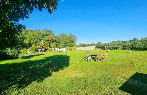 Saint-Just-Luzac House | La Chaumiere 1 bedroom gite