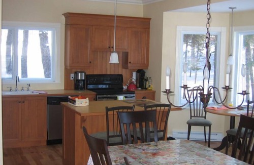 Pohenegamook Ski Chalet | La Chaumiere - Lakefront & Private Beach