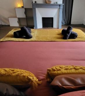 Bernay Apartment | La Chaussee