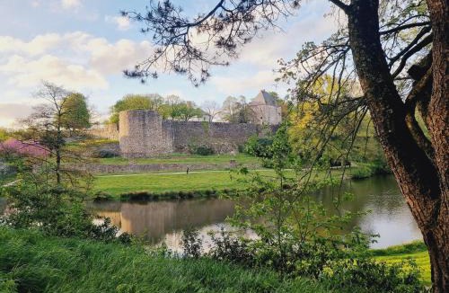 Montaigu House | La Chauvinière